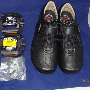 New Shimano Click'R Spd Cycle Shoes 7M/9W